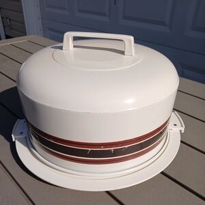 Vintage Cake Carrier with Handle - White and Brown